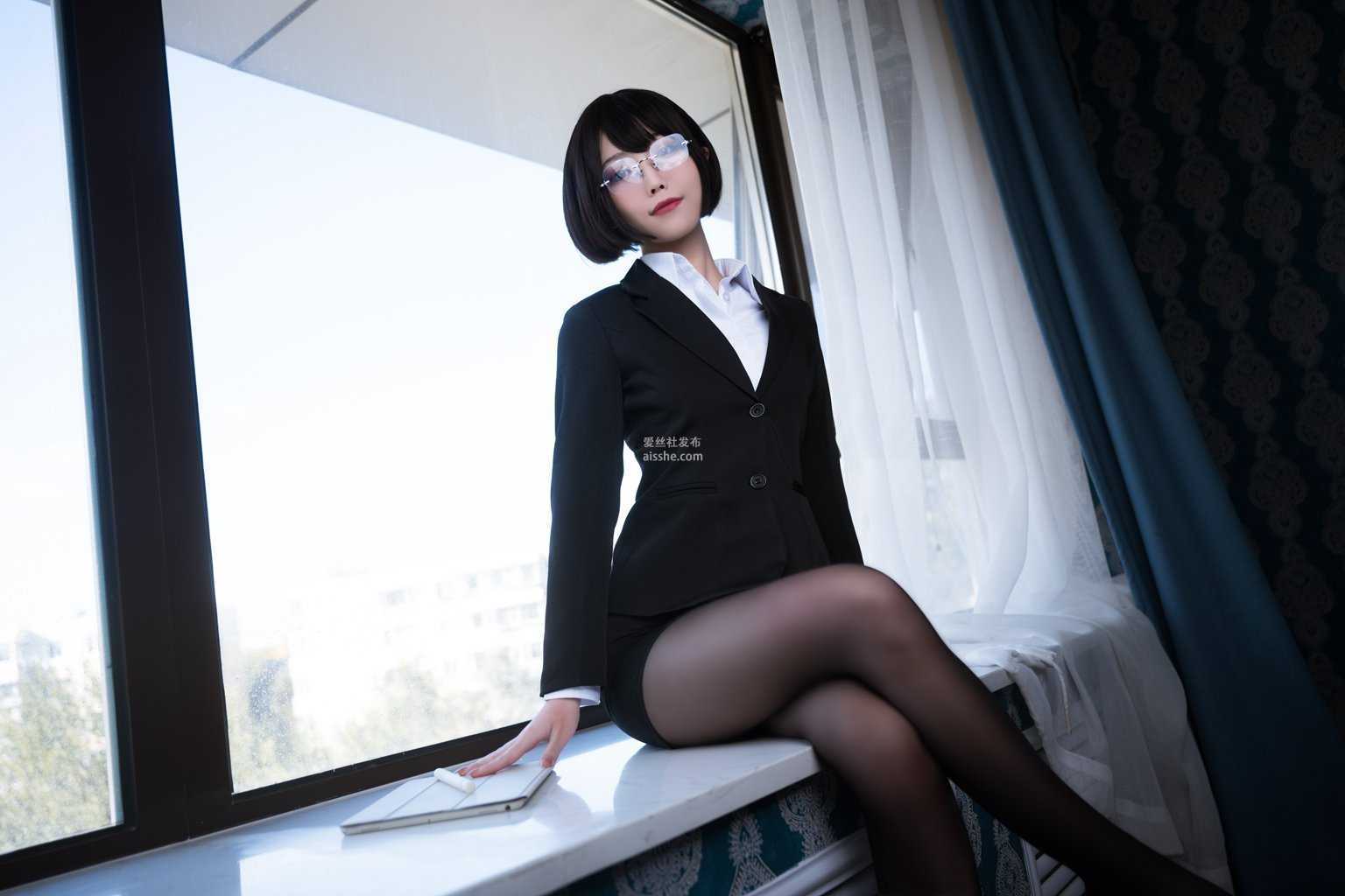 动漫Coser@汪知子 OL-美图