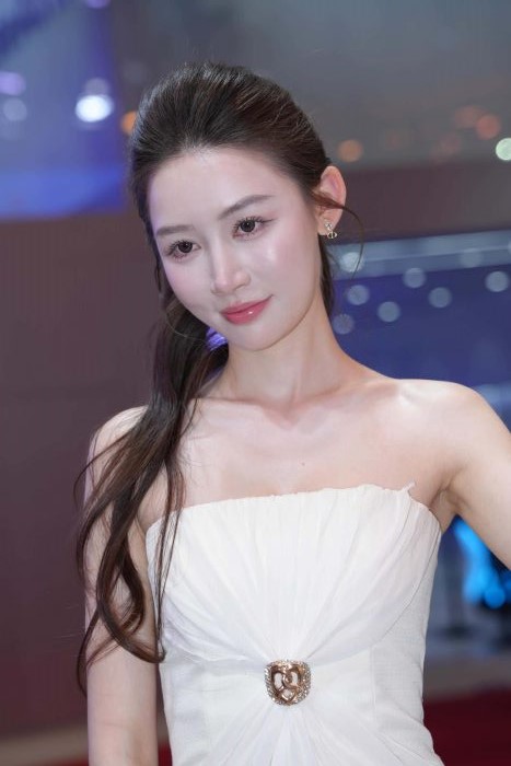P4295 魅力女神 【128P11V】-美图