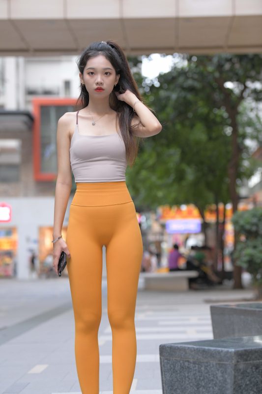 超级可爱的橘黄瑜伽裤女孩J3030 801P1V-28.0GB