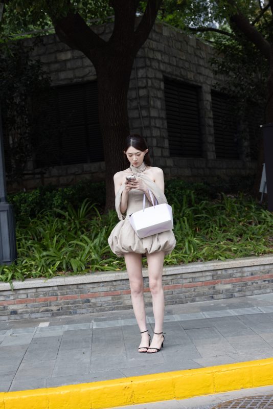 P4382 长腿美女 【174P3V】-美图
